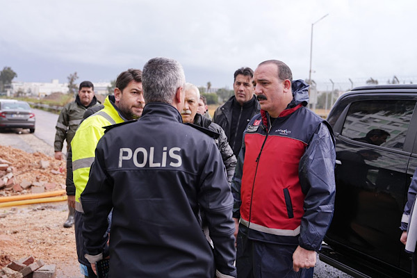 Konyaaltı’nda fırtına sonrası hasar tespit çalışmaları başlatıldı