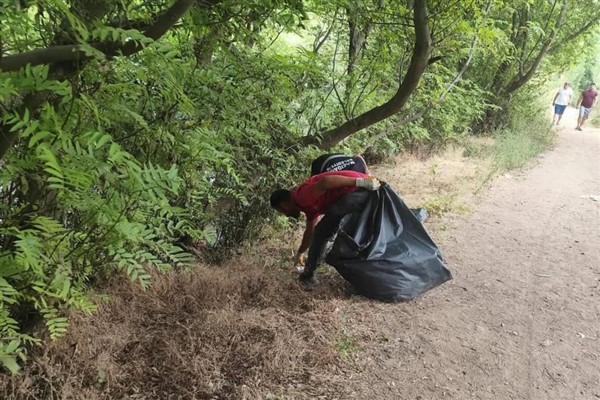 Mazıdağı Belediyesi’nden Karasu Piknik Alanı’nda temizlik çalışması