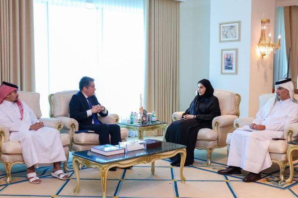 Al Misnad, Yunanistan'ın Katar Büyükelçisi Kapodistrias ile görüştü