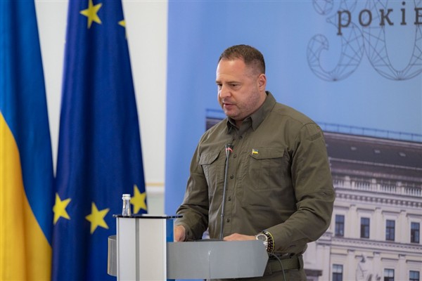 Yermak, Eski Avrupa Konseyi Başkanı Michel ile görüştü