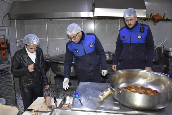 Karacabey’de lokanta ve imalathanelere denetim 