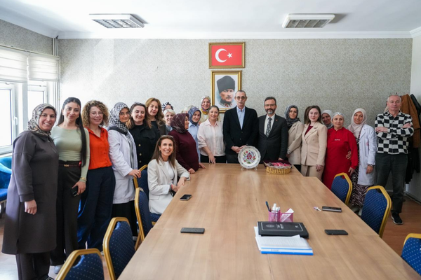 Beşikcioğlu'ndan Halk Eğitim Merkezi’ne ziyaret