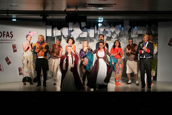 Tofaş Tiyatro Kulübü’nden Büyük Usta Haldun Dormen’e saygı sahnesi