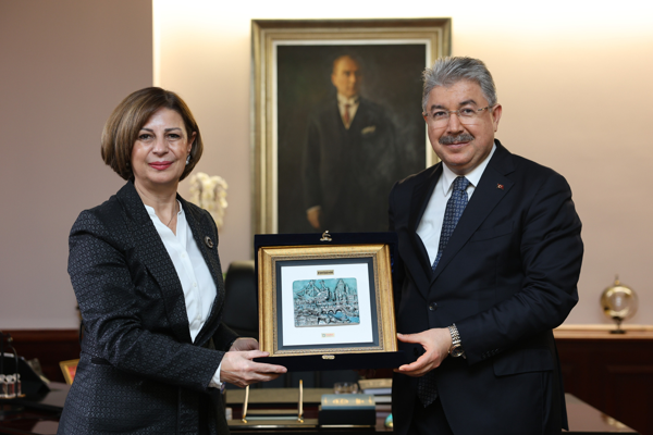 Vali Yılmaz'dan Başkan Ünlüce'ye ziyaret