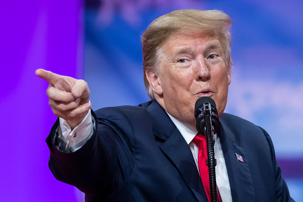Trump: Birinci Dünya Savaşı Anıtı'mız, vandalizm yapanların saldırısına uğradı