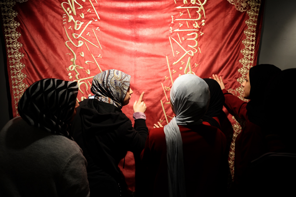 “Mukaddes Emanetler Sergisi” on binlerce ziyaretçiyi ağırladı