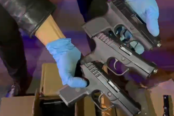 Antalya’da 393 ruhsatsız tabanca ele geçirildi 