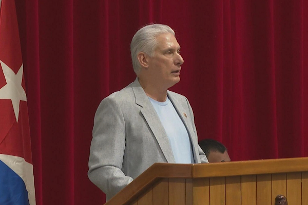 Diaz-Canel: Abluka Küba'yı yıkmayacak