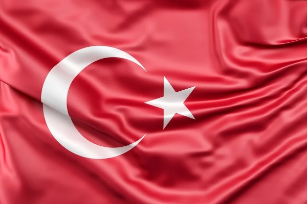 Hakkâri'de hudut geçişine müdahale sırasında yaralanan asker şehit oldu