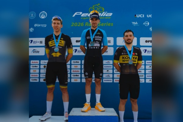 Konya Büyükşehir Belediyespor Bisiklet Takımı zirvede