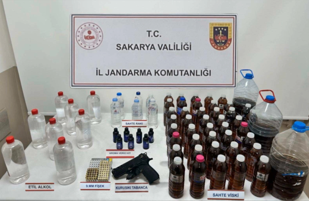 Sakarya'da sahte alkol operasyonu
