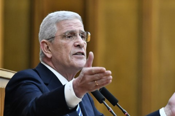 Dervişoğlu, Dünya Boks Şampiyonası'nda yarı finale yükselen Çakıroğlu'nu tebrik etti