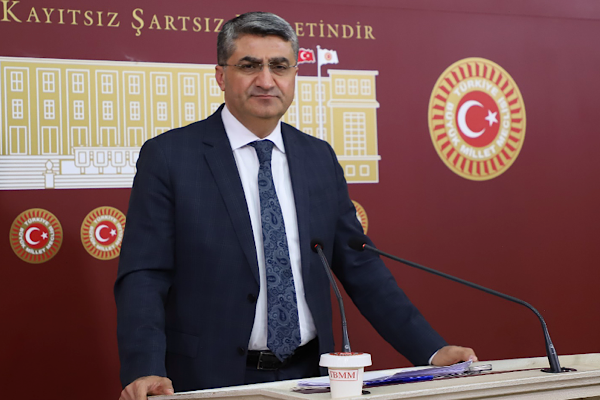 Ekmen: Mersin, hızlı trenle Ankara ve İstanbul'a bağlanmalı