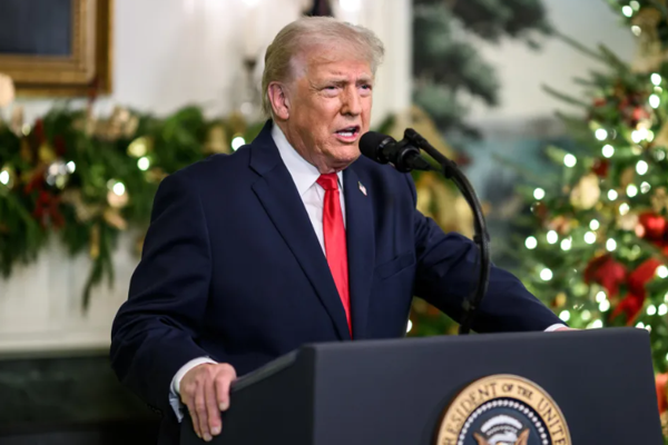Trump'tan İran'a Hürmüz Boğazı uyarısı: Çok yakında açılmazsa sert şekilde vurulacak
