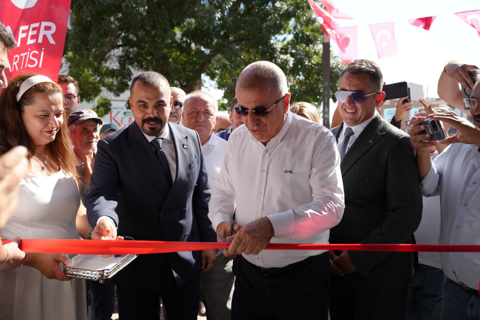 Özdağ, Zafer Partisi Gölbaşı İlçe Başkanlığı’nın açılışını gerçekleştirdi