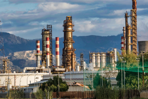 Ukrayna görüşmelerine odaklı piyasalarda petrol fiyatları düştü