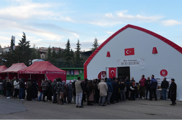 Keçiören'de binlerce vatandaş iftar sofrasında buluşuyor