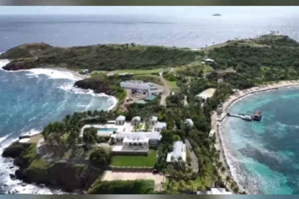 Trump'ın Ticaret Bakanı, Epstein'in adasını ziyaret ettiğini doğruladı