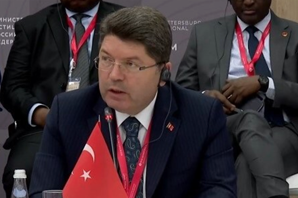 Bakan Tunç, PAB heyetiyle görüştü