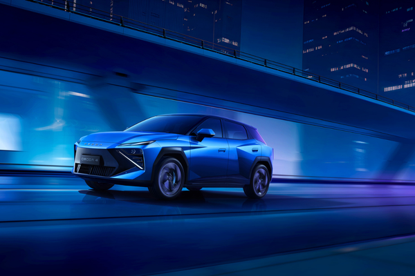 Yepyeni OMODA 4 banttan indirilmeye başlandı