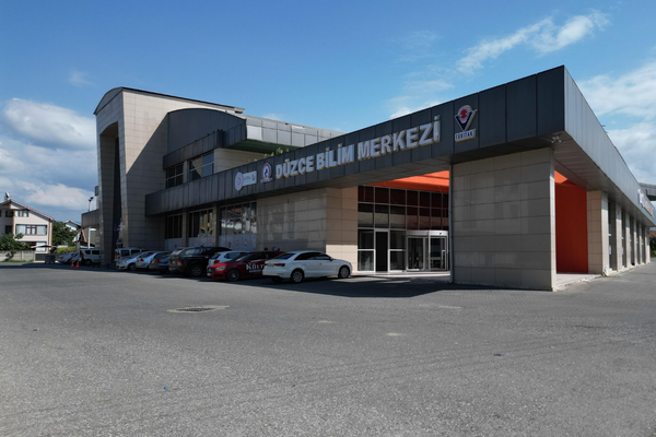 Düzce Bilim Merkezi’nde robotik kodlama atölyesi açılıyor