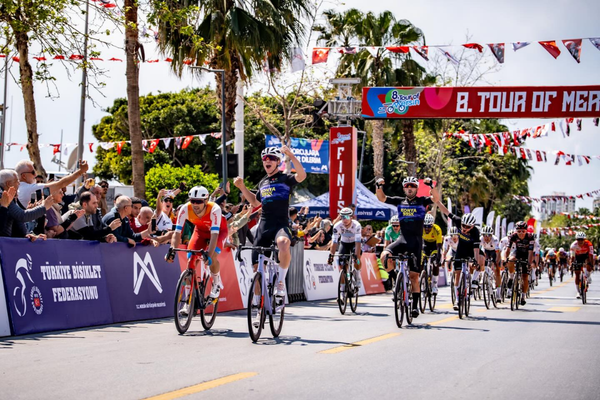 Konya Büyükşehir Belediyespor bisiklet ve basketbolda başarı elde etti