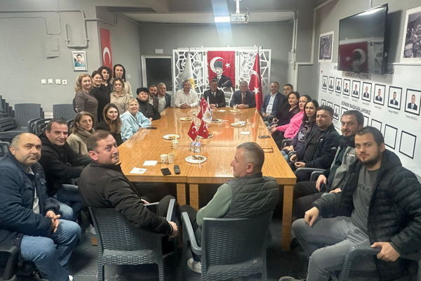 Başkan Sarıkurt’tan Ergene Bulgaristan Türkleri Derneği’ne ziyaret