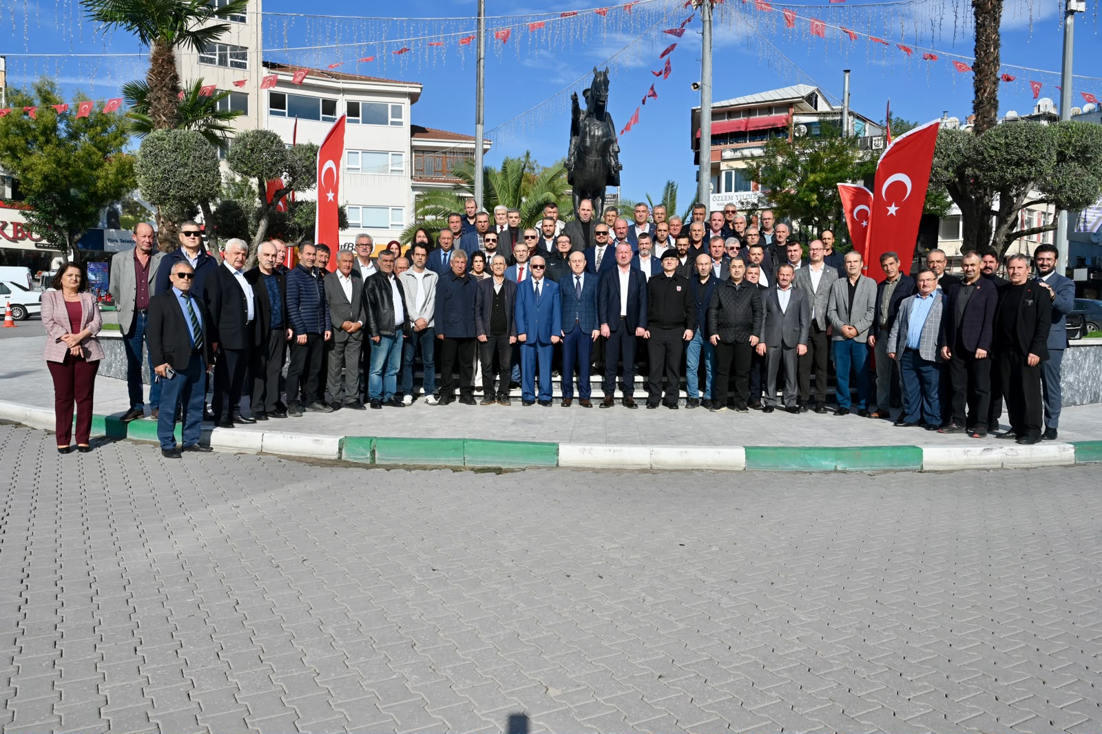 Belediye Başkanı Karabatı, 85 mahallenin muhtarıyla bie araya geldi