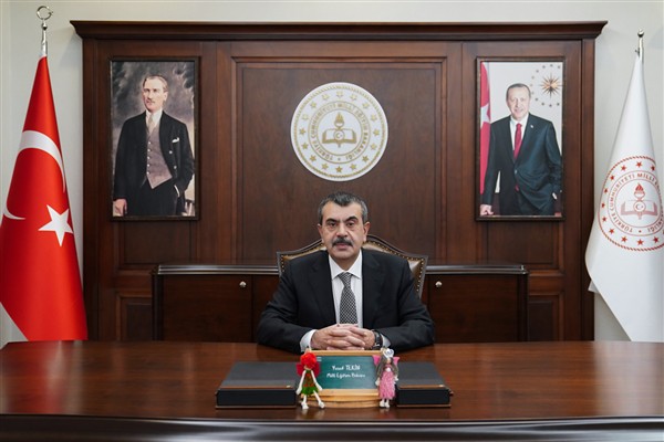 Bakan Bolat Türkiye’nin tekstil ihracatındaki gücüne dikkat çekti