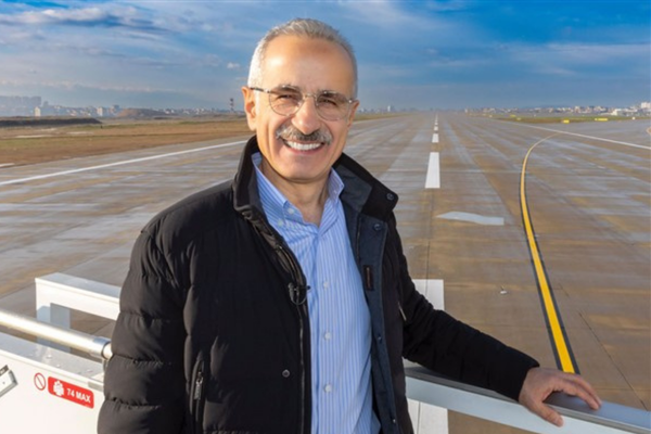 Uraloğlu'ndan Dünya Kabin Memurları Günü mesajı