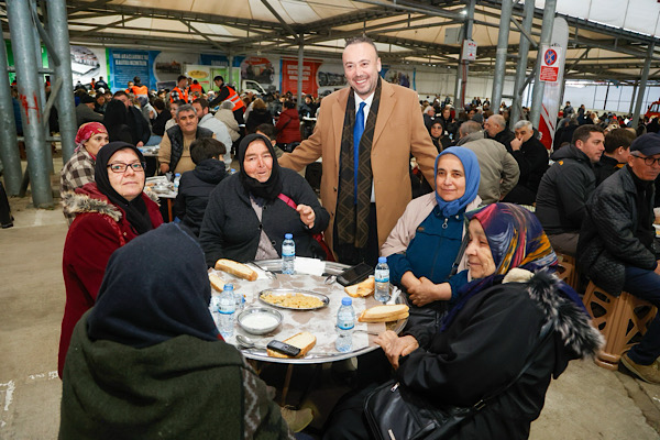 Başkan Yalım, etkinliklerde vatandaşlarla bir araya geldi