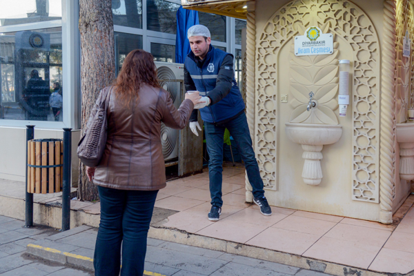 DBB'den vatandaşlara sıcak çorba ikramı