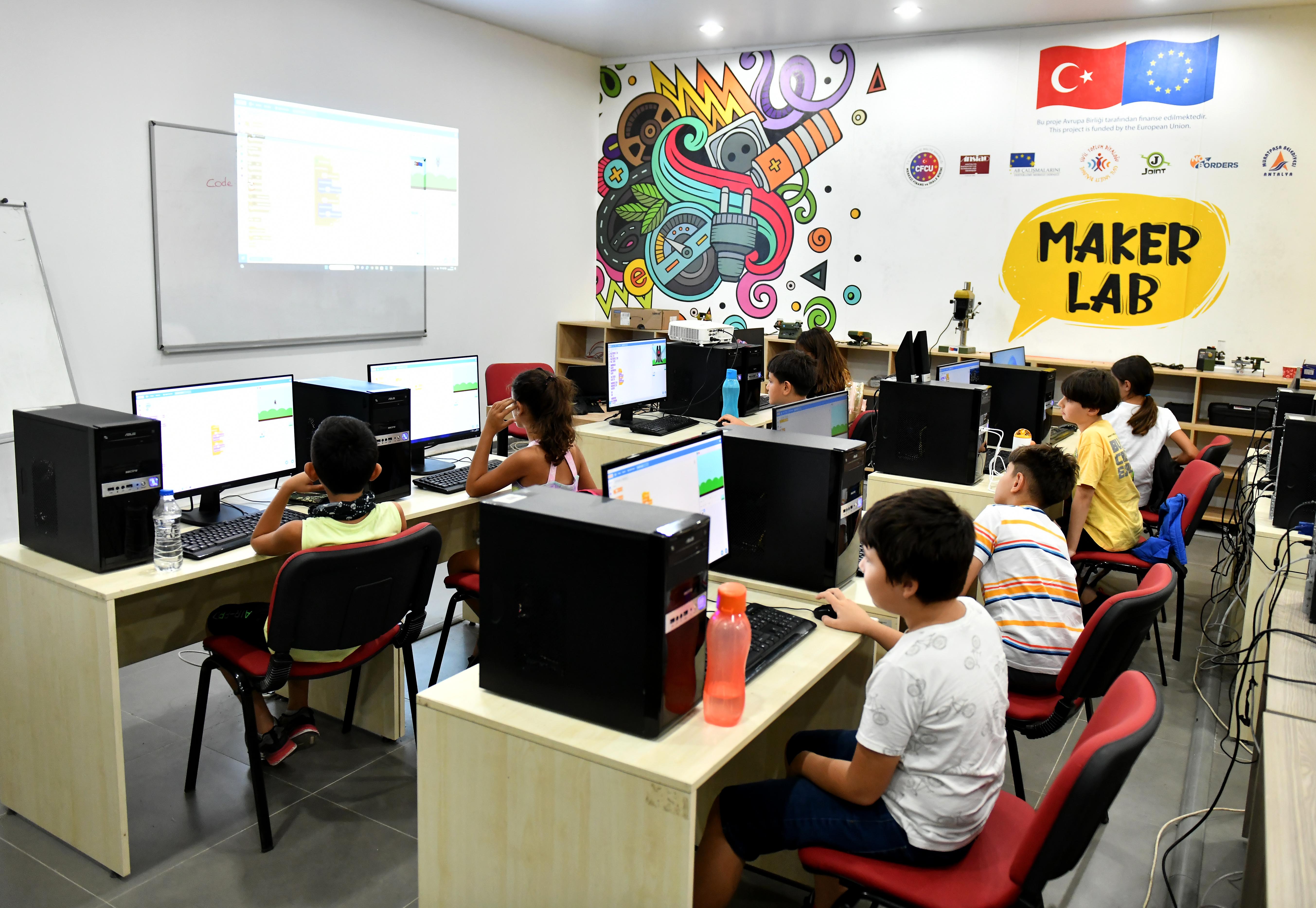 Muratpaşa’da çocuklar için robotik kodlama kursu başlıyor
