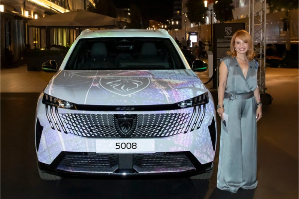 PEUGEOT, fotoğrafın 200. yılında sanatın şehirle buluşmasına eşlik ediyor!