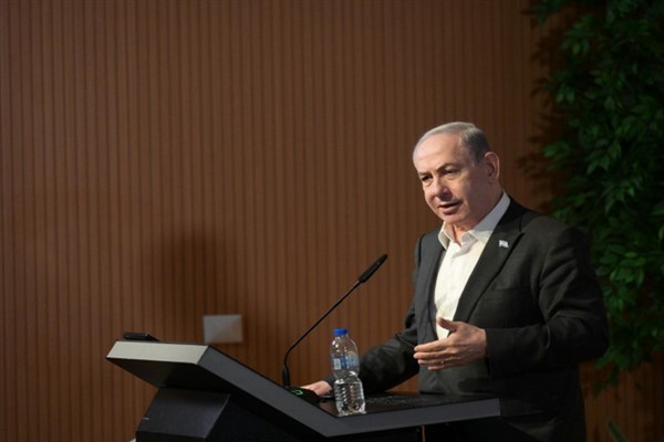 Netanyahu: İran’daki en büyük petrokimya tesisini vurduk
