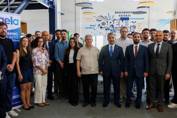 Türk Telekom milli teknoloji vizyonuyla yerli AR-GE'de standartları yükseltiyor 