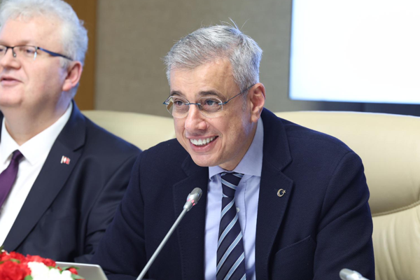 Bakan Memişoğlu: Türkiye son 10 ayda 513 ton hafifledi