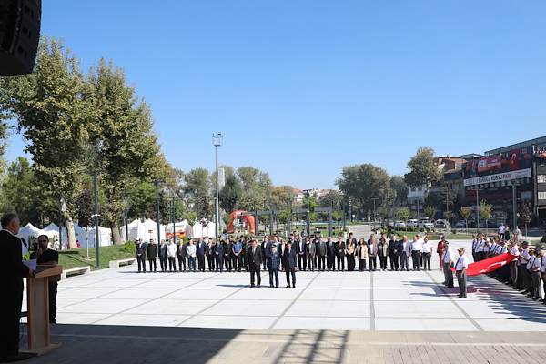 İnegöl’ün kurtuluşunun 104. yıl dönümü törenlerle kutlandı