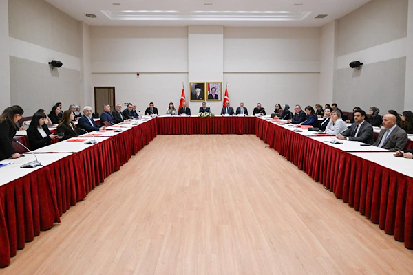 İhtisaslaştırılmış Çocuk Evleri için güçlendirici bakım modeli toplantısı yapıldı