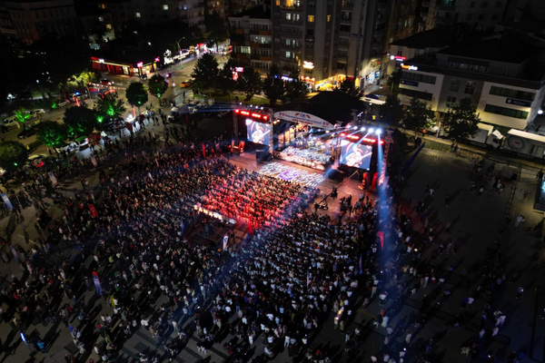 Çorum'da 38. Hitit Fuarı ve Festivali on binlerce kişiyi buluşturdu
