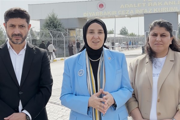 DEVA Partili Esen’den kadın mahkumlara ziyaret