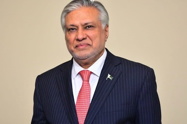 Dar,  Pakistan'daki Çin Büyükelçisi Jiang ile bir araya geldi