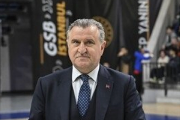 Bakan Bak, milli kanocuları ağırladı