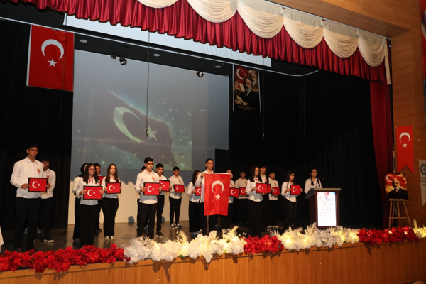 Siirt’te İstiklal Marşı'nın Kabulü ve Mehmet Akif Ersoy’u Anma Günü kutlandı