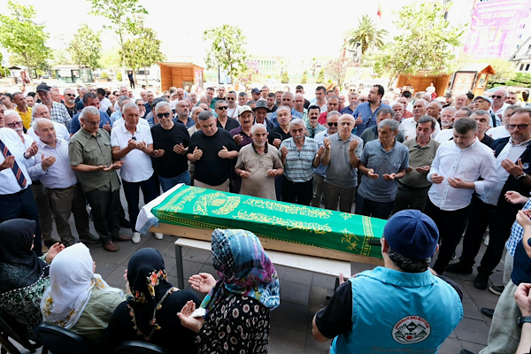 Giresun Belediyesi eski müdürüne veda töreni