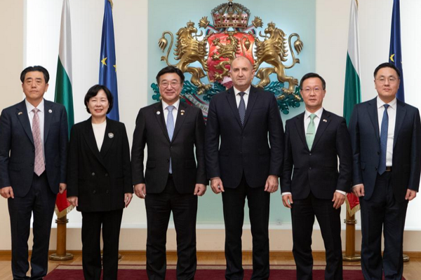 Radev: Bulgaristan, Güney Kore’nin kamu yönetimi deneyiminden yararlanmak istiyor