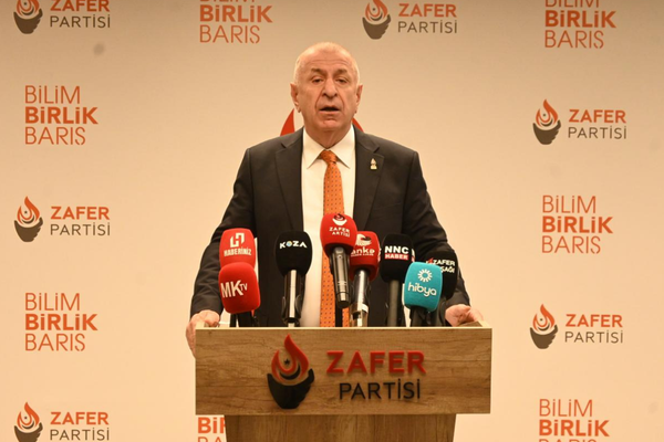 Özdağ: Türkiye'nin zenginlikleri küçük bir grup tarafından sömürülüyor