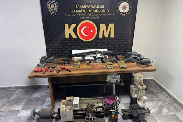 Sakarya ve Kocaeli'de silah kaçakçılığı operasyonu