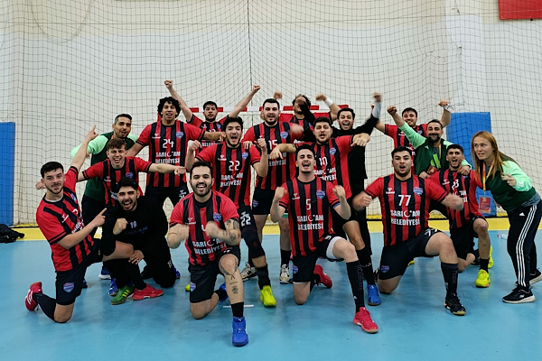Sarıçam Belediyespor Dörtlü Final’de