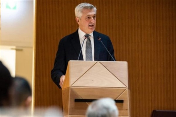 BM Mülteciler Yüksek Komiseri Grandi'den İrlanda'ya teşekkür ziyareti